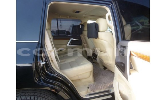 Buy Import Toyota Land Cruiser Black Car in Import - Dubai in Region of Bouenza Buy Import Toyota Land Cruiser Black Car in Import - Dubai in Region of Bouenza