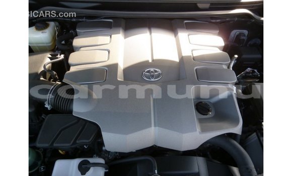Buy Import Toyota Land Cruiser Black Car in Import - Dubai in Region of Bouenza Buy Import Toyota Land Cruiser Black Car in Import - Dubai in Region of Bouenza