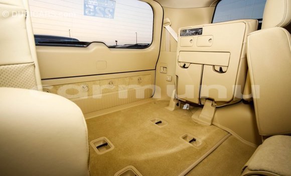 Buy Import Toyota Land Cruiser White Car in Import - Dubai in Region of Bouenza Buy Import Toyota Land Cruiser White Car in Import - Dubai in Region of Bouenza
