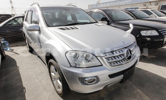 Buy Import Mercedes-Benz 190 Other Car in Import - Dubai in Region of Bouenza Buy Import Mercedes-Benz 190 Other Car in Import - Dubai in Region of Bouenza