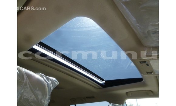 Acheter Import Voiture Toyota Land Cruiser Blanc à Import - Dubai, Région de la Bouenza Acheter Import Voiture Toyota Land Cruiser Blanc à Import - Dubai, Région de la Bouenza