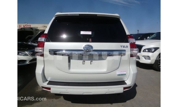 Buy Import Toyota Prado White Car in Import - Dubai in Region of Bouenza Buy Import Toyota Prado White Car in Import - Dubai in Region of Bouenza
