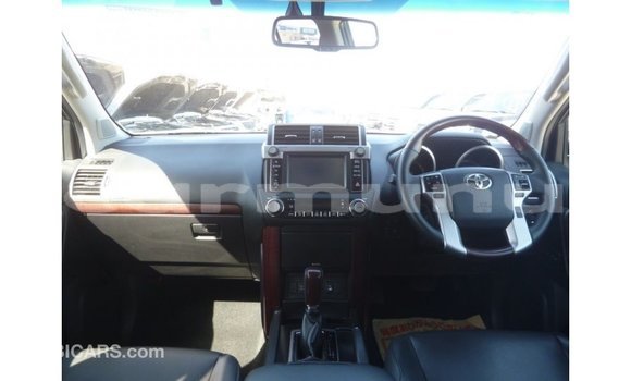 Buy Import Toyota Prado White Car in Import - Dubai in Region of Bouenza Buy Import Toyota Prado White Car in Import - Dubai in Region of Bouenza