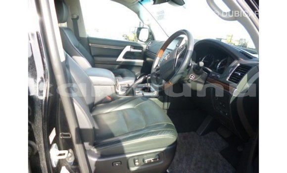Acheter Import Voiture Toyota Land Cruiser Noir à Import - Dubai, Région de la Bouenza Acheter Import Voiture Toyota Land Cruiser Noir à Import - Dubai, Région de la Bouenza