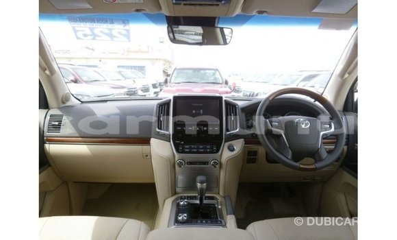 Buy Import Toyota Land Cruiser Other Car in Import - Dubai in Region of Bouenza Buy Import Toyota Land Cruiser Other Car in Import - Dubai in Region of Bouenza