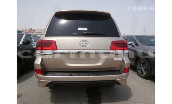 Buy Import Toyota Land Cruiser Other Car in Import - Dubai in Region of Bouenza Buy Import Toyota Land Cruiser Other Car in Import - Dubai in Region of Bouenza