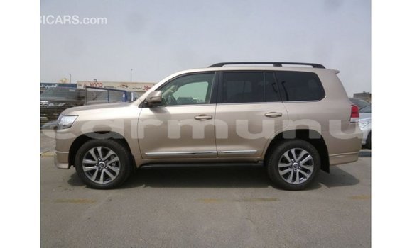 Buy Import Toyota Land Cruiser Other Car in Import - Dubai in Region of Bouenza Buy Import Toyota Land Cruiser Other Car in Import - Dubai in Region of Bouenza