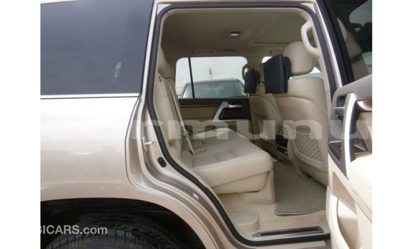 Buy Import Toyota Land Cruiser Other Car in Import - Dubai in Region of Bouenza Buy Import Toyota Land Cruiser Other Car in Import - Dubai in Region of Bouenza