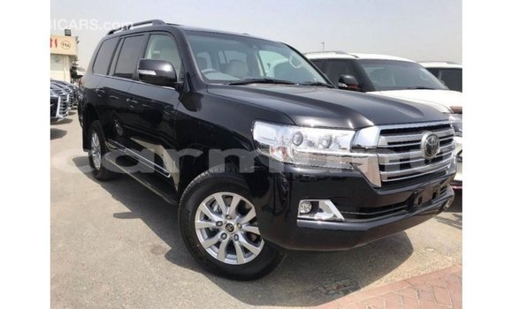 Buy Import Toyota Land Cruiser Black Car in Import - Dubai in Region of Bouenza Buy Import Toyota Land Cruiser Black Car in Import - Dubai in Region of Bouenza