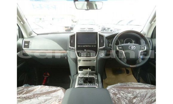 Buy Import Toyota Land Cruiser Brown Car in Import - Dubai in Region of Bouenza Buy Import Toyota Land Cruiser Brown Car in Import - Dubai in Region of Bouenza