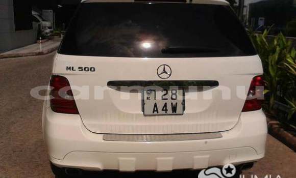 Acheter Occasion Voiture Mercedes-Benz ML–Class Blanc à Brazzaville, Commune de Brazzaville