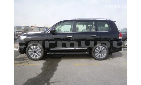 Acheter Import Voiture Toyota Land Cruiser Noir à Import - Dubai, Région de la Bouenza Acheter Import Voiture Toyota Land Cruiser Noir à Import - Dubai, Région de la Bouenza