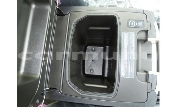 Acheter Import Voiture Toyota Land Cruiser Noir à Import - Dubai, Région de la Bouenza Acheter Import Voiture Toyota Land Cruiser Noir à Import - Dubai, Région de la Bouenza