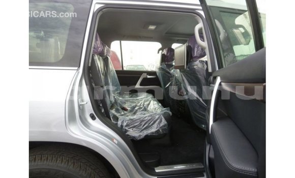 Acheter Import Voiture Toyota Land Cruiser Autre à Import - Dubai, Région de la Bouenza Acheter Import Voiture Toyota Land Cruiser Autre à Import - Dubai, Région de la Bouenza