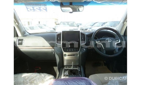 Buy Import Toyota Land Cruiser Black Car in Import - Dubai in Region of Bouenza Buy Import Toyota Land Cruiser Black Car in Import - Dubai in Region of Bouenza