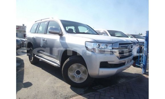 Buy Import Toyota Land Cruiser Other Car in Import - Dubai in Region of Bouenza Buy Import Toyota Land Cruiser Other Car in Import - Dubai in Region of Bouenza