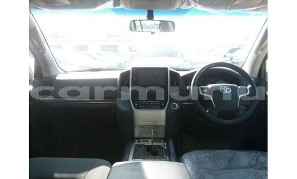 Buy Import Toyota Land Cruiser Other Car in Import - Dubai in Region of Bouenza Buy Import Toyota Land Cruiser Other Car in Import - Dubai in Region of Bouenza