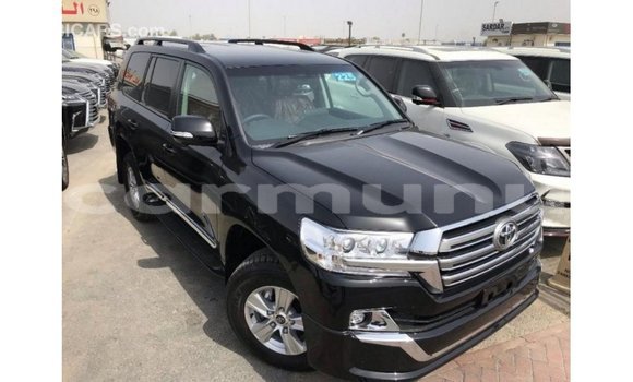 Buy Import Toyota Land Cruiser Black Car in Import - Dubai in Region of Bouenza Buy Import Toyota Land Cruiser Black Car in Import - Dubai in Region of Bouenza