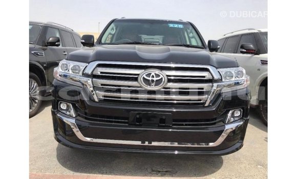 Buy Import Toyota Land Cruiser Black Car in Import - Dubai in Region of Bouenza Buy Import Toyota Land Cruiser Black Car in Import - Dubai in Region of Bouenza
