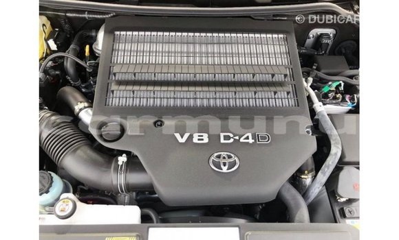Buy Import Toyota Land Cruiser Black Car in Import - Dubai in Region of Bouenza Buy Import Toyota Land Cruiser Black Car in Import - Dubai in Region of Bouenza