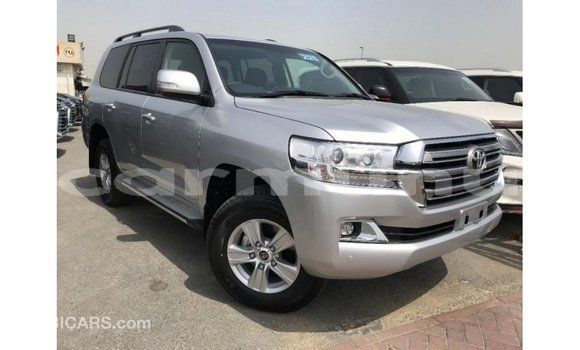 Buy Import Toyota Land Cruiser Other Car in Import - Dubai in Region of Bouenza Buy Import Toyota Land Cruiser Other Car in Import - Dubai in Region of Bouenza