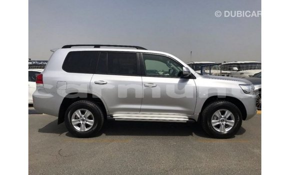 Buy Import Toyota Land Cruiser Other Car in Import - Dubai in Region of Bouenza Buy Import Toyota Land Cruiser Other Car in Import - Dubai in Region of Bouenza