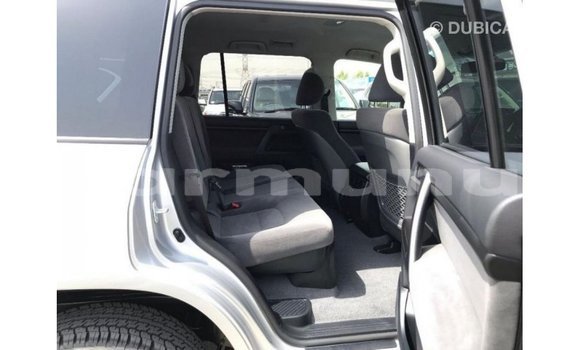 Buy Import Toyota Land Cruiser Other Car in Import - Dubai in Region of Bouenza Buy Import Toyota Land Cruiser Other Car in Import - Dubai in Region of Bouenza