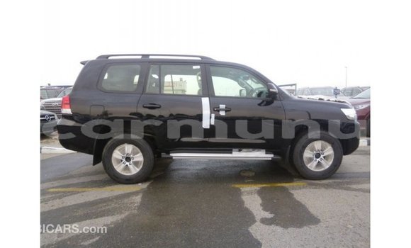 Buy Import Toyota Land Cruiser Black Car in Import - Dubai in Region of Bouenza Buy Import Toyota Land Cruiser Black Car in Import - Dubai in Region of Bouenza