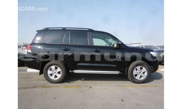 Buy Import Toyota Land Cruiser Black Car in Import - Dubai in Region of Bouenza Buy Import Toyota Land Cruiser Black Car in Import - Dubai in Region of Bouenza