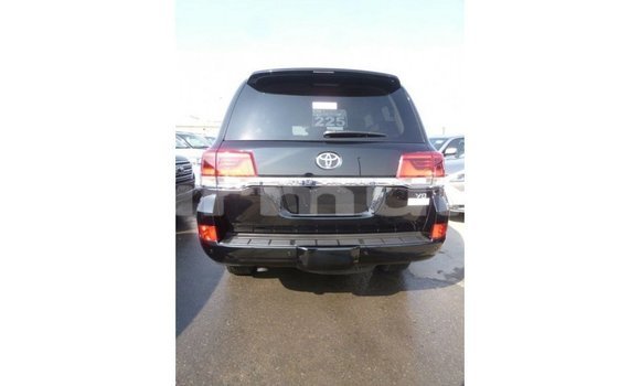 Buy Import Toyota Land Cruiser Black Car in Import - Dubai in Region of Bouenza Buy Import Toyota Land Cruiser Black Car in Import - Dubai in Region of Bouenza
