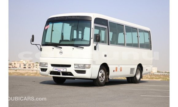 Buy Import Nissan 350Z White Car in Import - Dubai in Region of Bouenza Buy Import Nissan 350Z White Car in Import - Dubai in Region of Bouenza