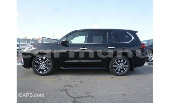 Acheter Import Voiture Lexus LX Noir à Import - Dubai, Région de la Bouenza Acheter Import Voiture Lexus LX Noir à Import - Dubai, Région de la Bouenza