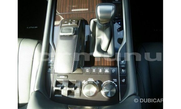 Acheter Import Voiture Lexus LX Noir à Import - Dubai, Région de la Bouenza Acheter Import Voiture Lexus LX Noir à Import - Dubai, Région de la Bouenza