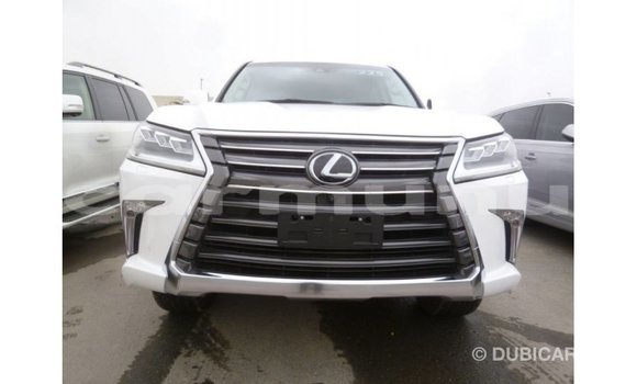 Acheter Import Voiture Lexus LX Blanc à Import - Dubai, Région de la Bouenza Acheter Import Voiture Lexus LX Blanc à Import - Dubai, Région de la Bouenza