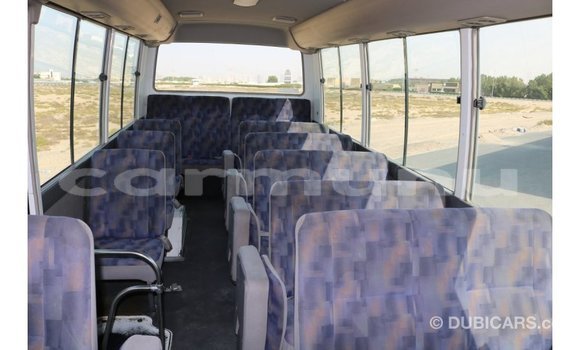 Buy Import Nissan 350Z White Car in Import - Dubai in Region of Bouenza Buy Import Nissan 350Z White Car in Import - Dubai in Region of Bouenza