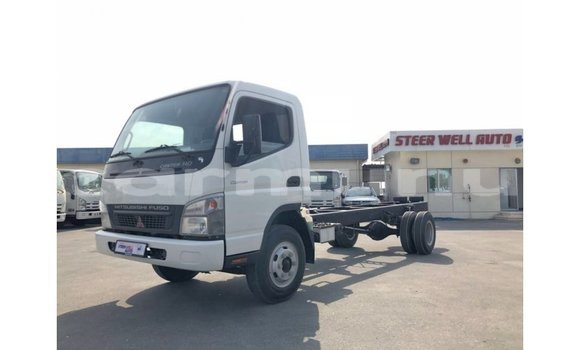 Buy Import Mitsubishi Carisma White Car in Import - Dubai in Region of Bouenza Buy Import Mitsubishi Carisma White Car in Import - Dubai in Region of Bouenza