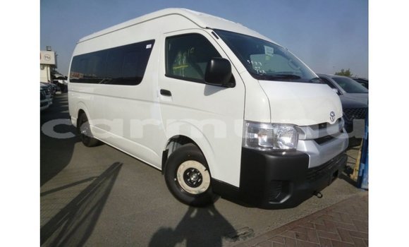 Acheter Import Voiture Toyota Hiace Blanc à Import - Dubai, Région de la Bouenza Acheter Import Voiture Toyota Hiace Blanc à Import - Dubai, Région de la Bouenza