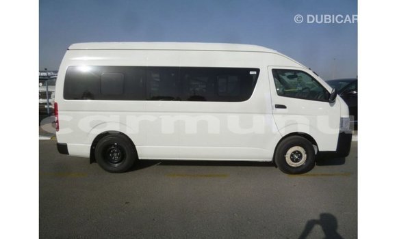 Acheter Import Voiture Toyota Hiace Blanc à Import - Dubai, Région de la Bouenza Acheter Import Voiture Toyota Hiace Blanc à Import - Dubai, Région de la Bouenza
