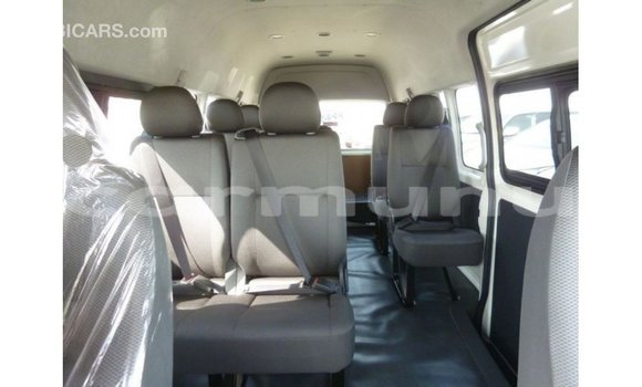 Acheter Import Voiture Toyota Hiace Blanc à Import - Dubai, Région de la Bouenza Acheter Import Voiture Toyota Hiace Blanc à Import - Dubai, Région de la Bouenza