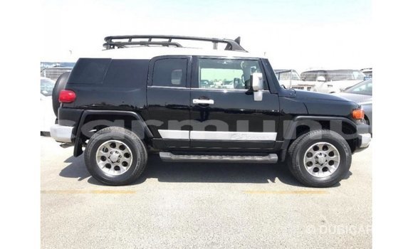 Acheter Import Voiture Toyota FJ Cruiser Noir à Import - Dubai, Région de la Bouenza Acheter Import Voiture Toyota FJ Cruiser Noir à Import - Dubai, Région de la Bouenza