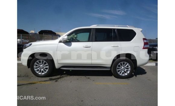 Buy Import Toyota Prado White Car in Import - Dubai in Region of Bouenza Buy Import Toyota Prado White Car in Import - Dubai in Region of Bouenza