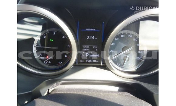 Buy Import Toyota Prado White Car in Import - Dubai in Region of Bouenza Buy Import Toyota Prado White Car in Import - Dubai in Region of Bouenza