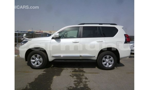 Acheter Import Voiture Toyota Prado Blanc à Import - Dubai, Région de la Bouenza Acheter Import Voiture Toyota Prado Blanc à Import - Dubai, Région de la Bouenza