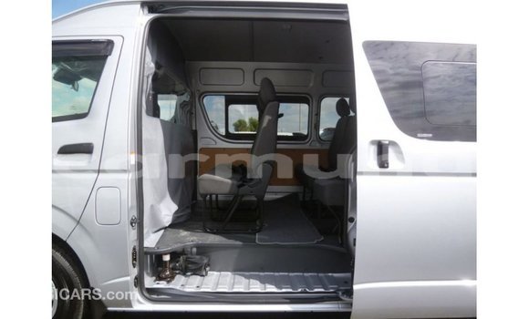 Acheter Import Voiture Toyota Hiace Autre à Import - Dubai, Région de la Bouenza Acheter Import Voiture Toyota Hiace Autre à Import - Dubai, Région de la Bouenza