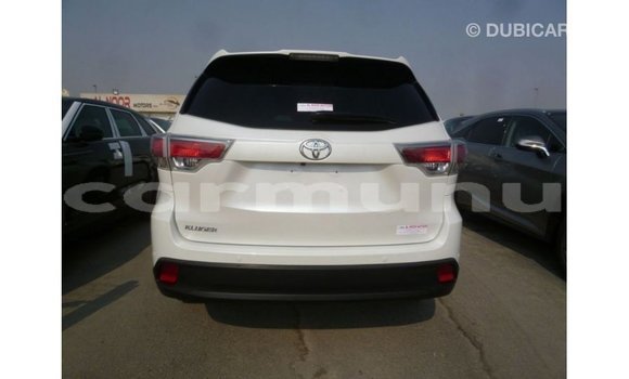 Buy Import Toyota Kluger White Car in Import - Dubai in Region of Bouenza Buy Import Toyota Kluger White Car in Import - Dubai in Region of Bouenza