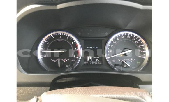 Buy Import Toyota Kluger White Car in Import - Dubai in Region of Bouenza Buy Import Toyota Kluger White Car in Import - Dubai in Region of Bouenza