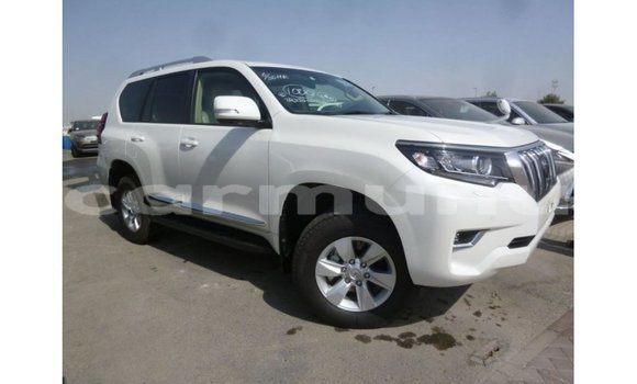 Acheter Import Voiture Toyota Prado Blanc à Import - Dubai, Région de la Bouenza Acheter Import Voiture Toyota Prado Blanc à Import - Dubai, Région de la Bouenza