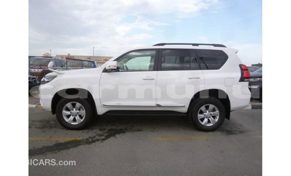Buy Import Toyota Prado White Car in Import - Dubai in Region of Bouenza Buy Import Toyota Prado White Car in Import - Dubai in Region of Bouenza