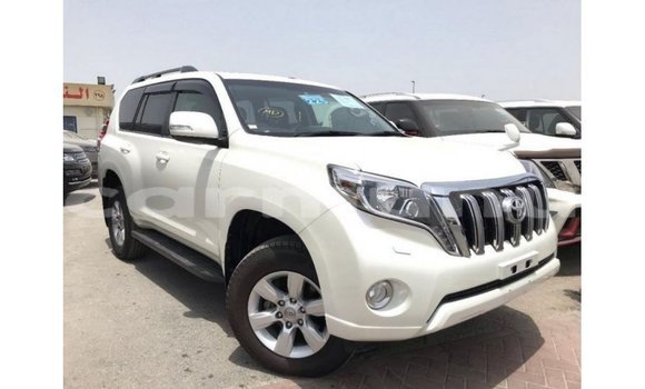 Buy Import Toyota Prado White Car in Import - Dubai in Region of Bouenza Buy Import Toyota Prado White Car in Import - Dubai in Region of Bouenza