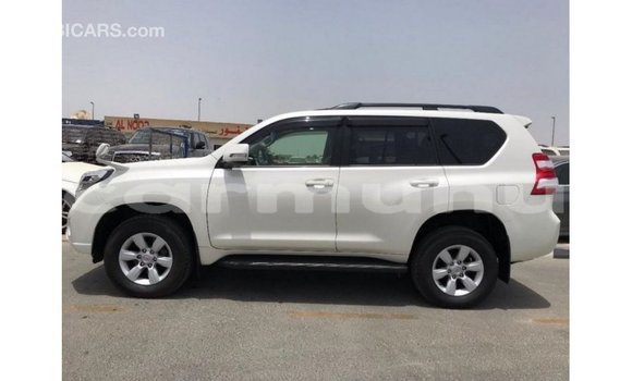 Buy Import Toyota Prado White Car in Import - Dubai in Region of Bouenza Buy Import Toyota Prado White Car in Import - Dubai in Region of Bouenza